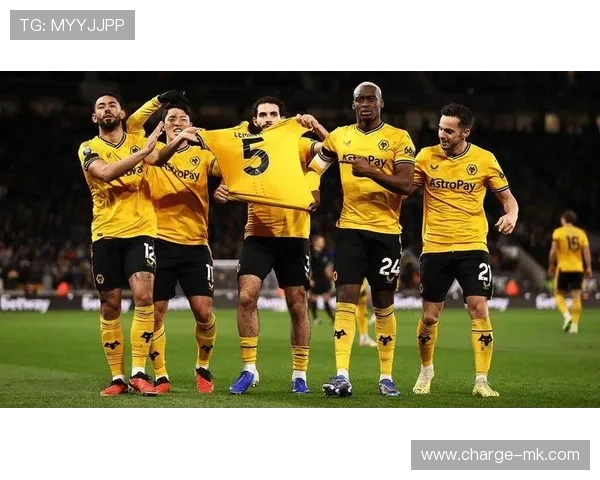 水晶宫主帅战术革新引关注，球队表现迎来新突破