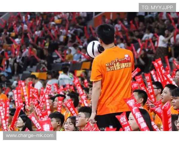 Vini Jr.破门后经典庆祝引爆全场，球迷热议成社交平台焦点