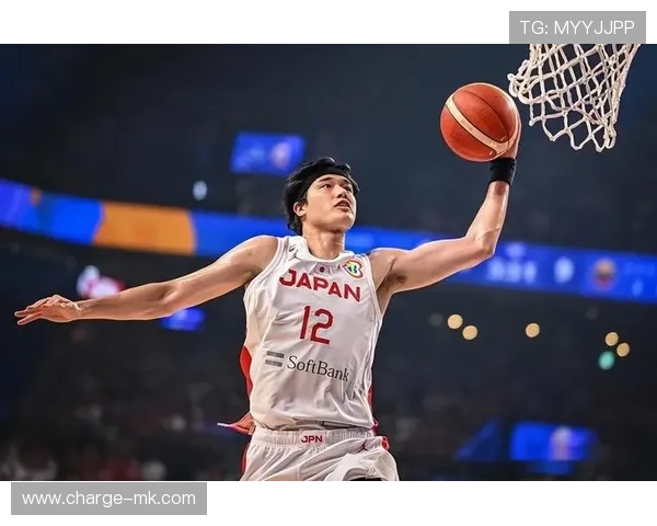 埃斯定位球表现亮眼,助球队锁定胜局 埃斯定位球表现亮眼,助球队锁定胜局